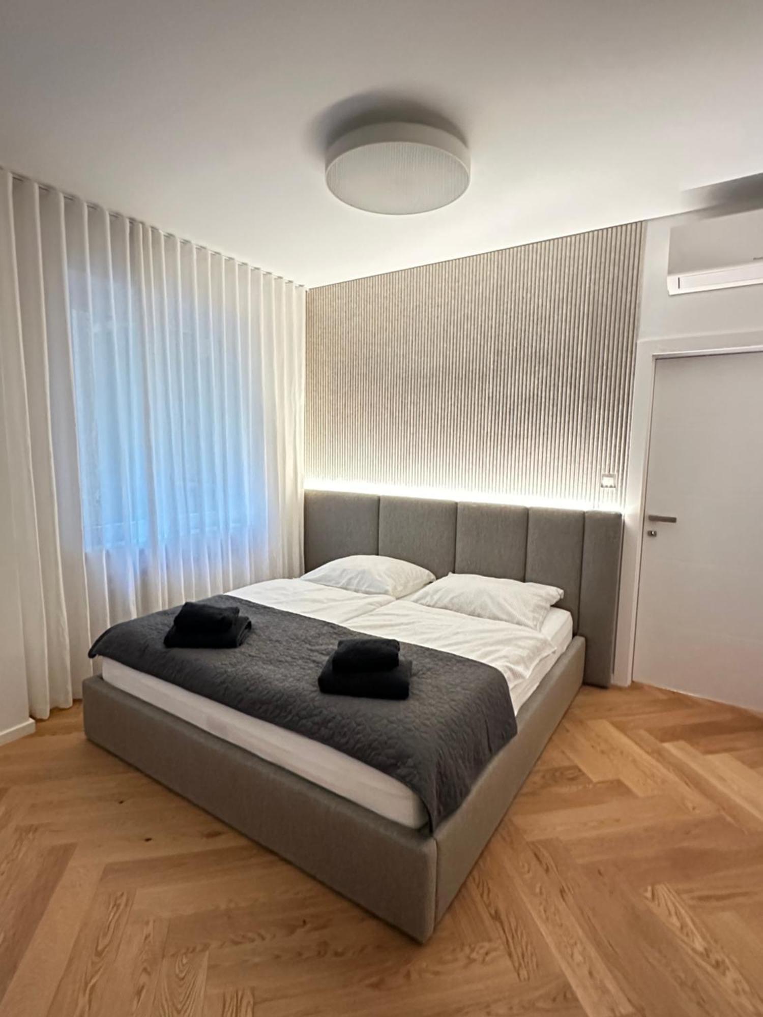 Bratislava Oldtown Apartment 130M2 ,60M2 Terrace And 2 Bathrooms Esterno foto